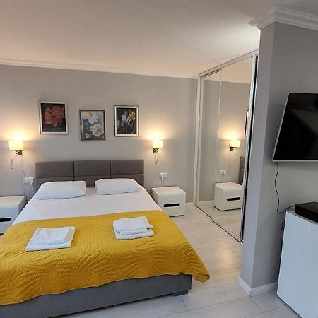 Elegancki Apartament W Sercu Warszawy 华沙 外观 照片