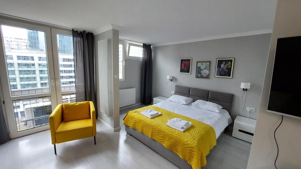 Elegancki Apartament W Sercu Warszawy 华沙 外观 照片